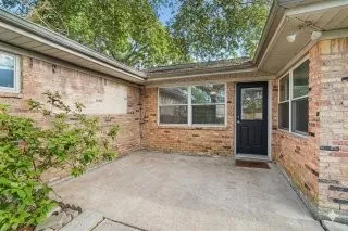 $2,400 | 6002 McKnight Street, Houston, TX 77035