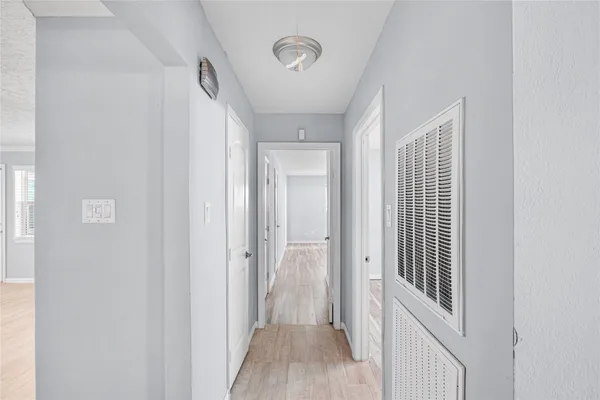 $2,400 | 6002 McKnight Street, Houston, TX 77035