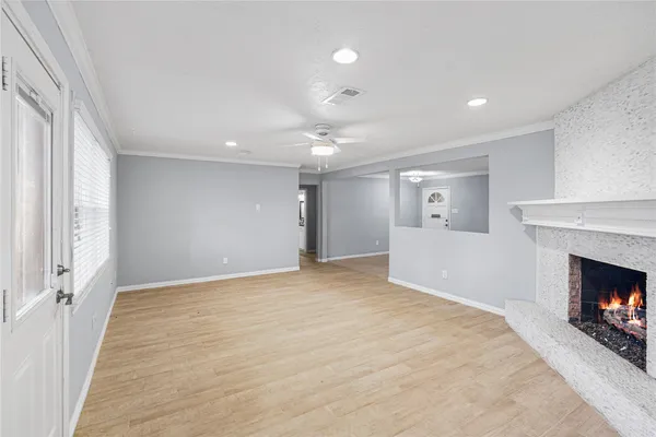 $2,400 | 6002 McKnight Street, Houston, TX 77035
