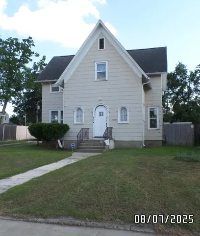 $165,000 | 421 West Garfield Avenue, Elkhart, IN 46516