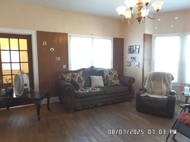 $165,000 | 421 West Garfield Avenue, Elkhart, IN 46516