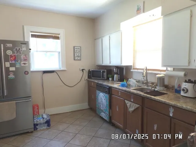 $165,000 | 421 West Garfield Avenue, Elkhart, IN 46516