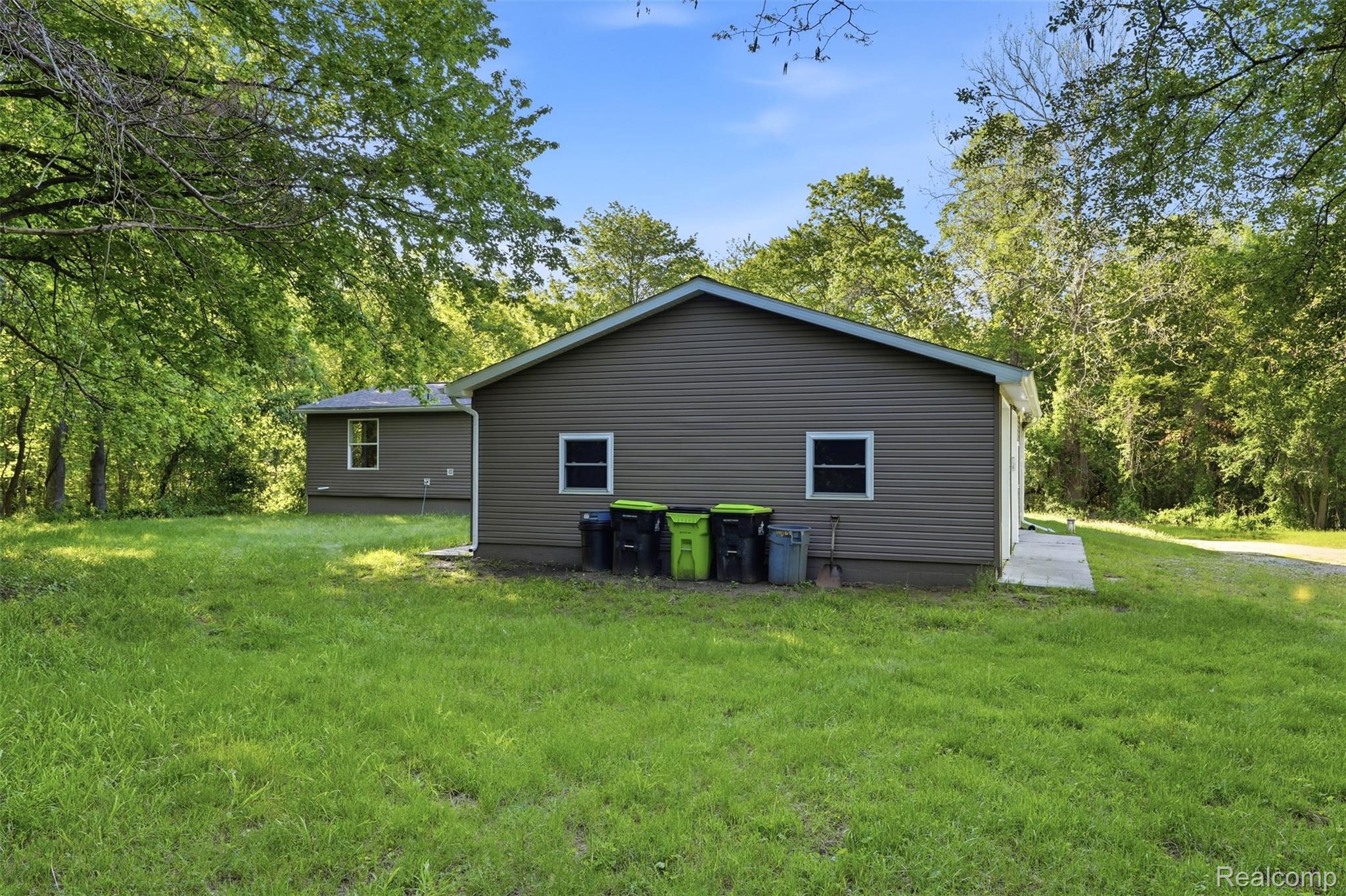 3432 Stanton Road Oxford, MI 48371 - Photo 33 of 48 164.jpg