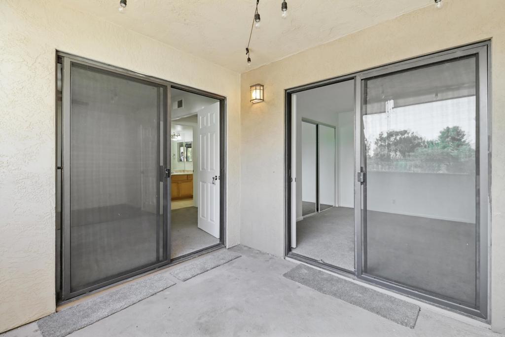 2140 Alpine Glen Place Alpine, CA 91901 - Photo 26 of 34 a view of entryway with a glass door shower