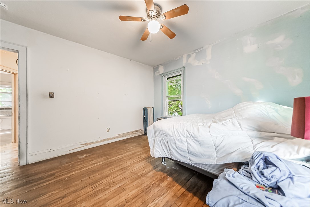 1685 Cumberland Road Cleveland, OH 44118 - Photo 18 of 41