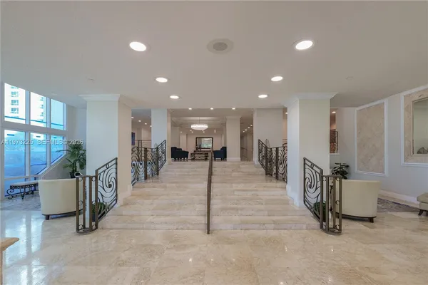 $875,000 | 1620 South Ocean Boulevard, Unit 16J, Lauderdale-by-the-Sea, FL 33062