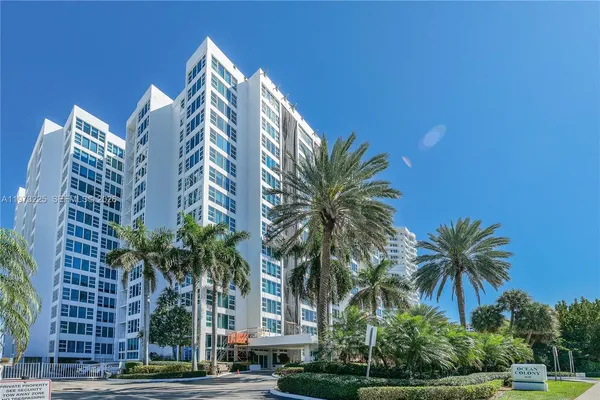 $875,000 | 1620 South Ocean Boulevard, Unit 16J, Lauderdale-by-the-Sea, FL 33062