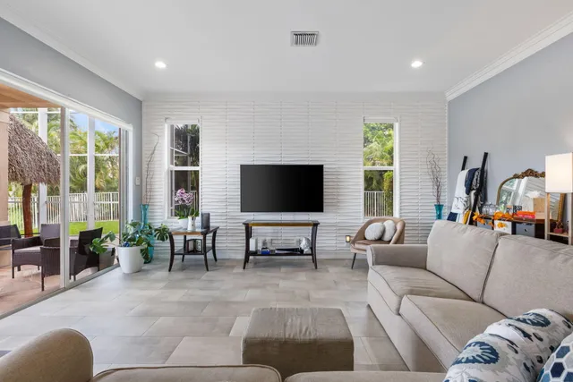 $8,500 | 11788 Knightsbridge Place, Wellington, FL 33449