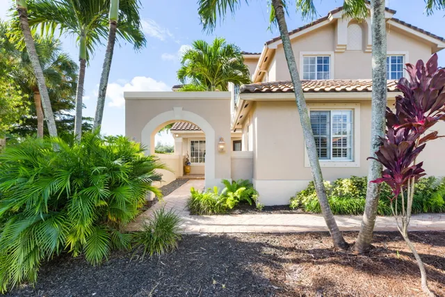 $8,500 | 11788 Knightsbridge Place, Wellington, FL 33449