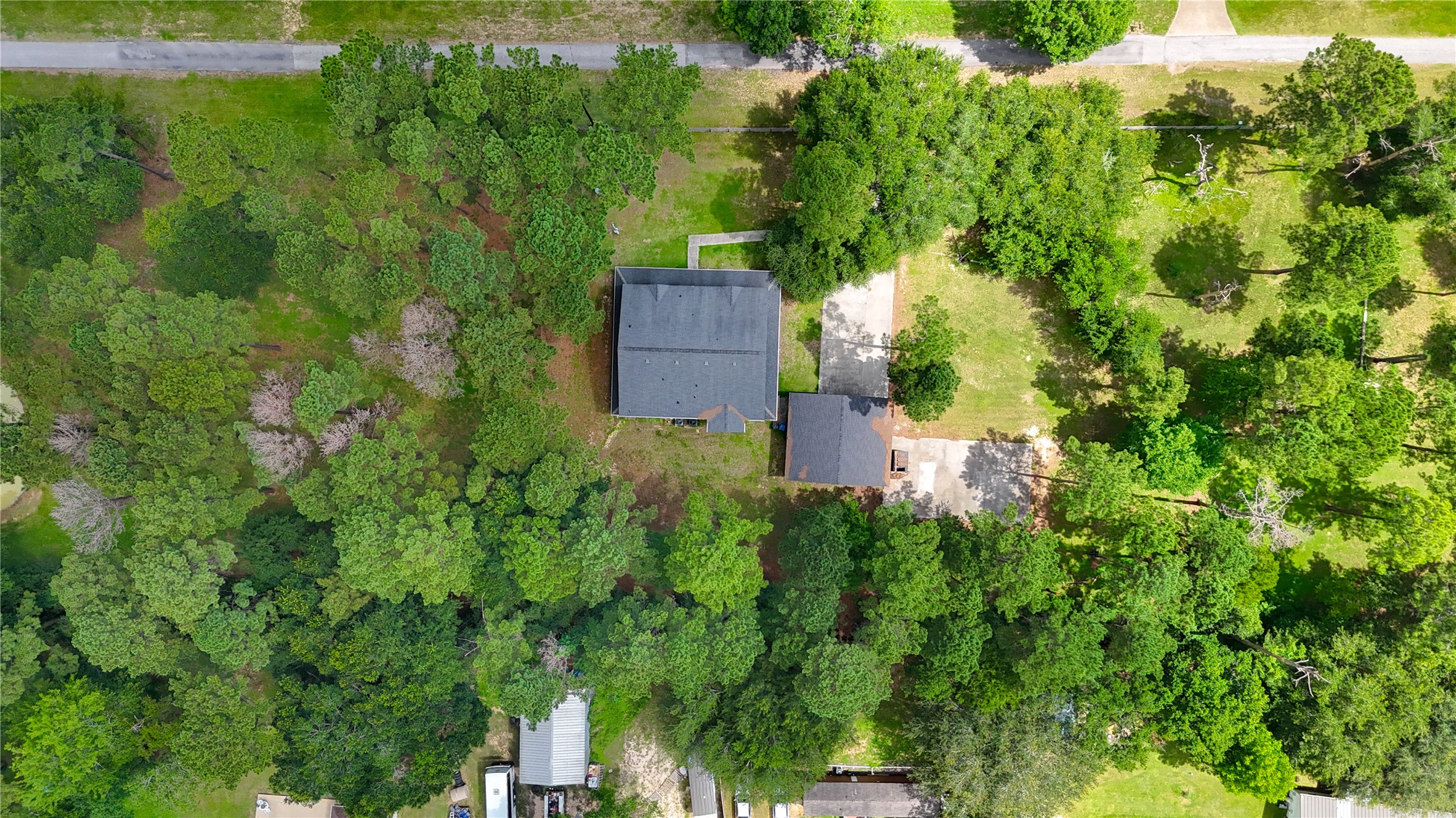 20531 Faye Tomball, TX 77377 - Photo 36 of 43 an aerial view of a house with a yard