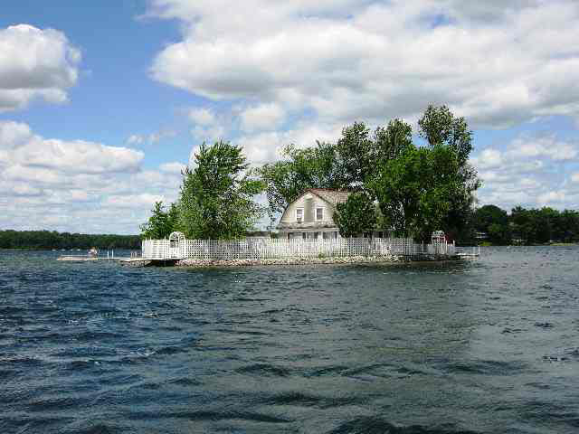 2840 North Bay View Road Angola, IN 46703 - Photo 1 of 9 Gallery Image 1