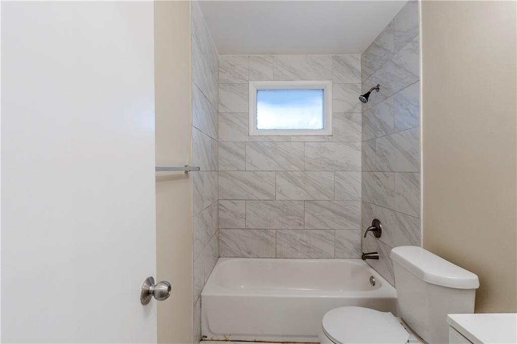 2202 Troutdale Drive Decatur, GA 30032 - Photo 22 of 33