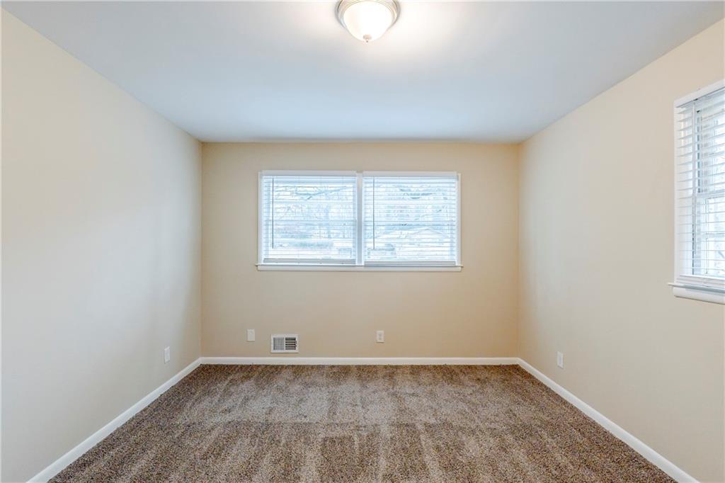 2202 Troutdale Drive Decatur, GA 30032 - Photo 23 of 33