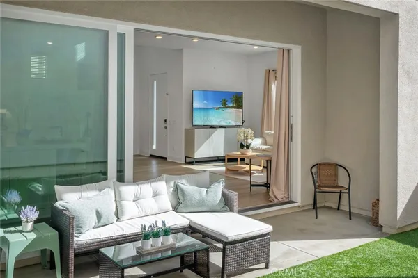$1,148,000 | 26720 Afton Lane, Valencia, CA 91381