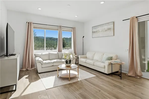$1,148,000 | 26720 Afton Lane, Valencia, CA 91381