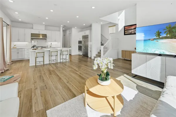 $1,148,000 | 26720 Afton Lane, Valencia, CA 91381