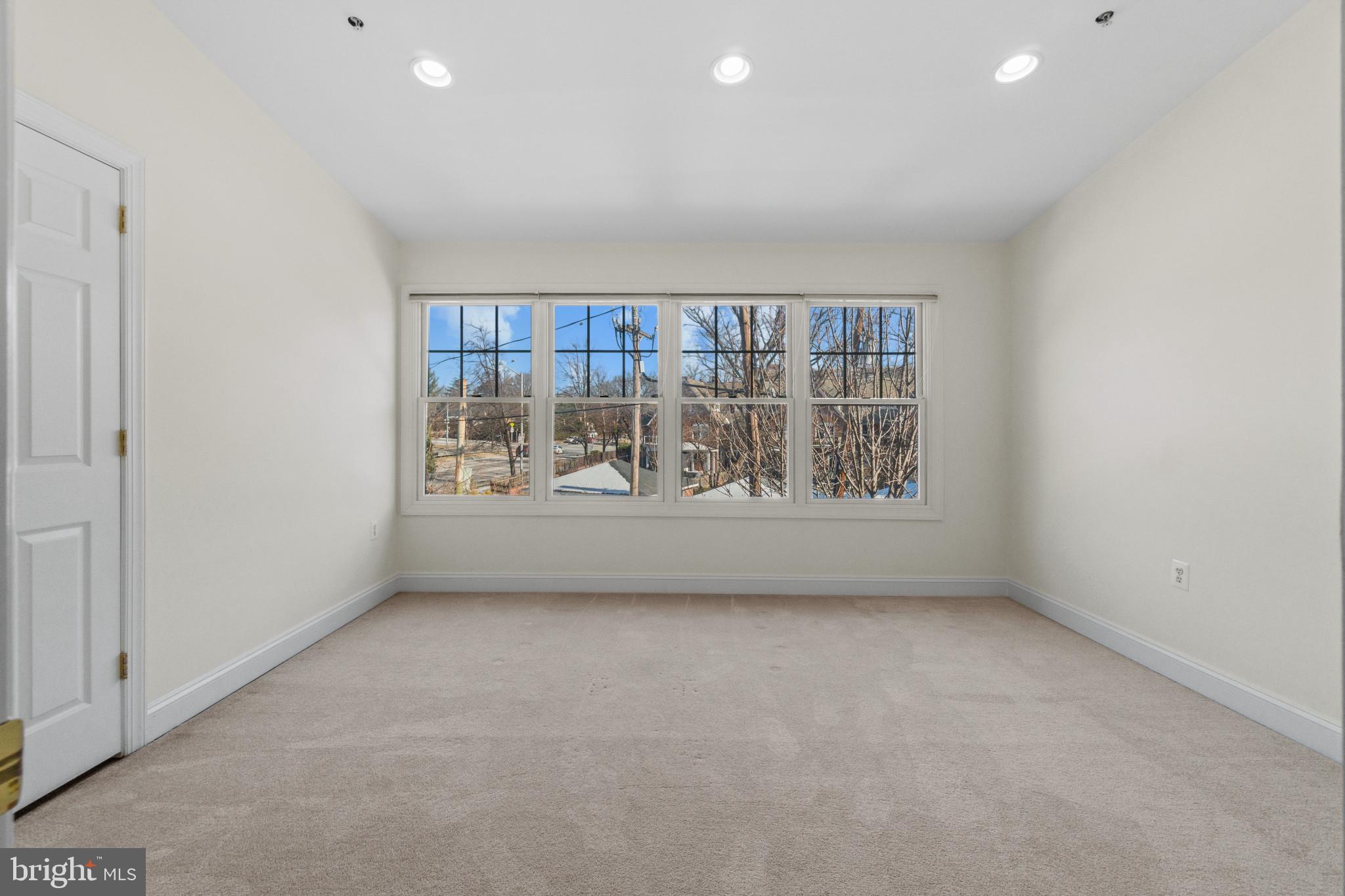 4412 Evans Chapel Road Baltimore, MD 21211 - Photo 23 of 33