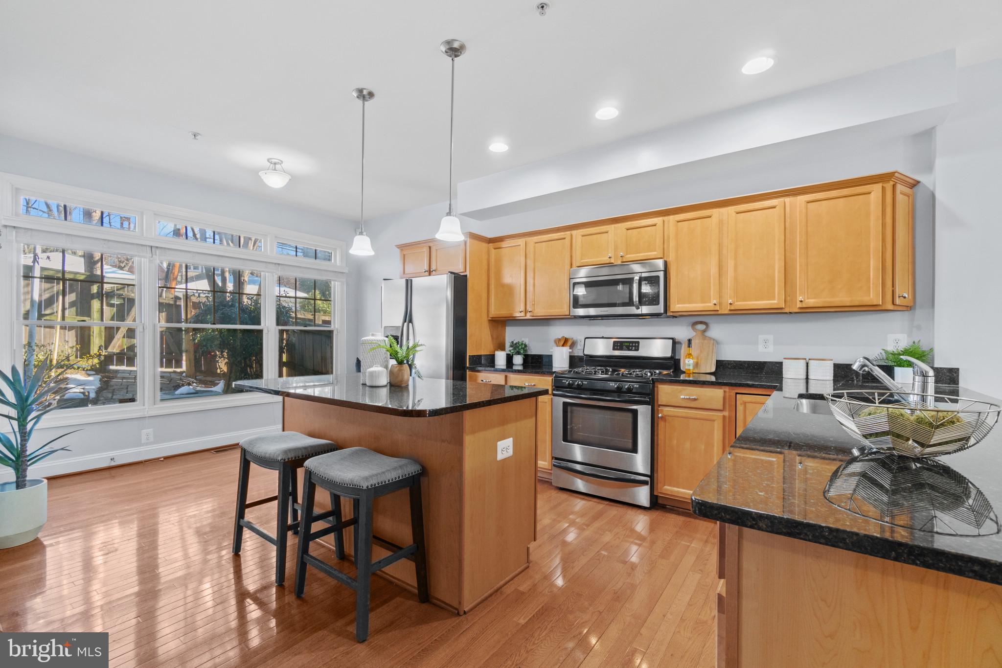 4412 Evans Chapel Road Baltimore, MD 21211 - Photo 4 of 33