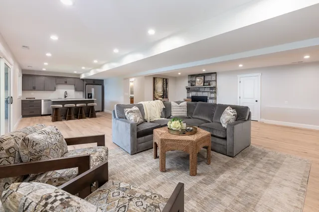 $4,895,000 | 320 Redding Lane, Moultonborough, NH 03254