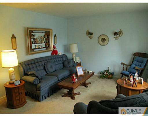 59 Piersoll Road Old Bridge, NJ 08857 - Photo 6 of 12 Gallery Image 6