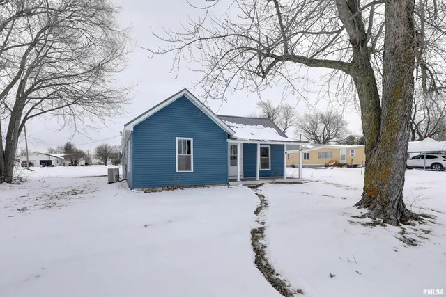 $150,000 | 212 Adams Street, Coatsburg, IL 62325