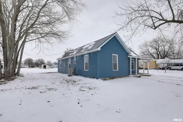 $150,000 | 212 Adams Street, Coatsburg, IL 62325