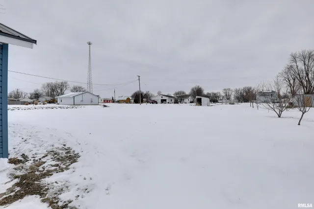 $150,000 | 212 Adams Street, Coatsburg, IL 62325