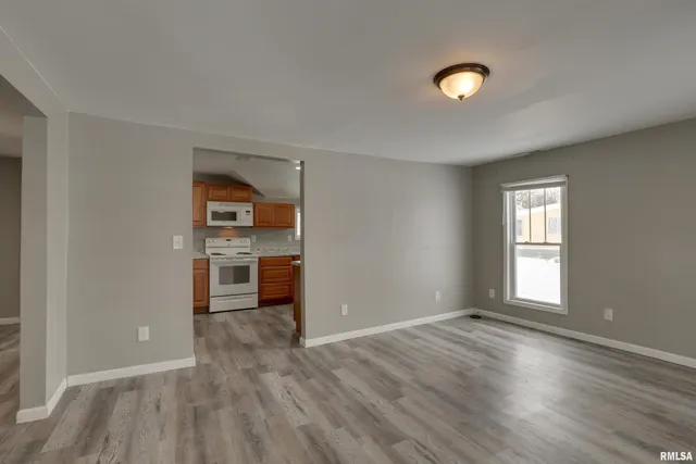 $150,000 | 212 Adams Street, Coatsburg, IL 62325