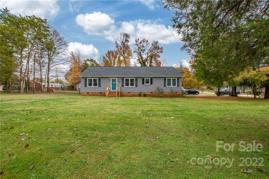 285 West Mt Gallant Road York, SC 29745 - Photo 1 of 25 Gallery Image 1