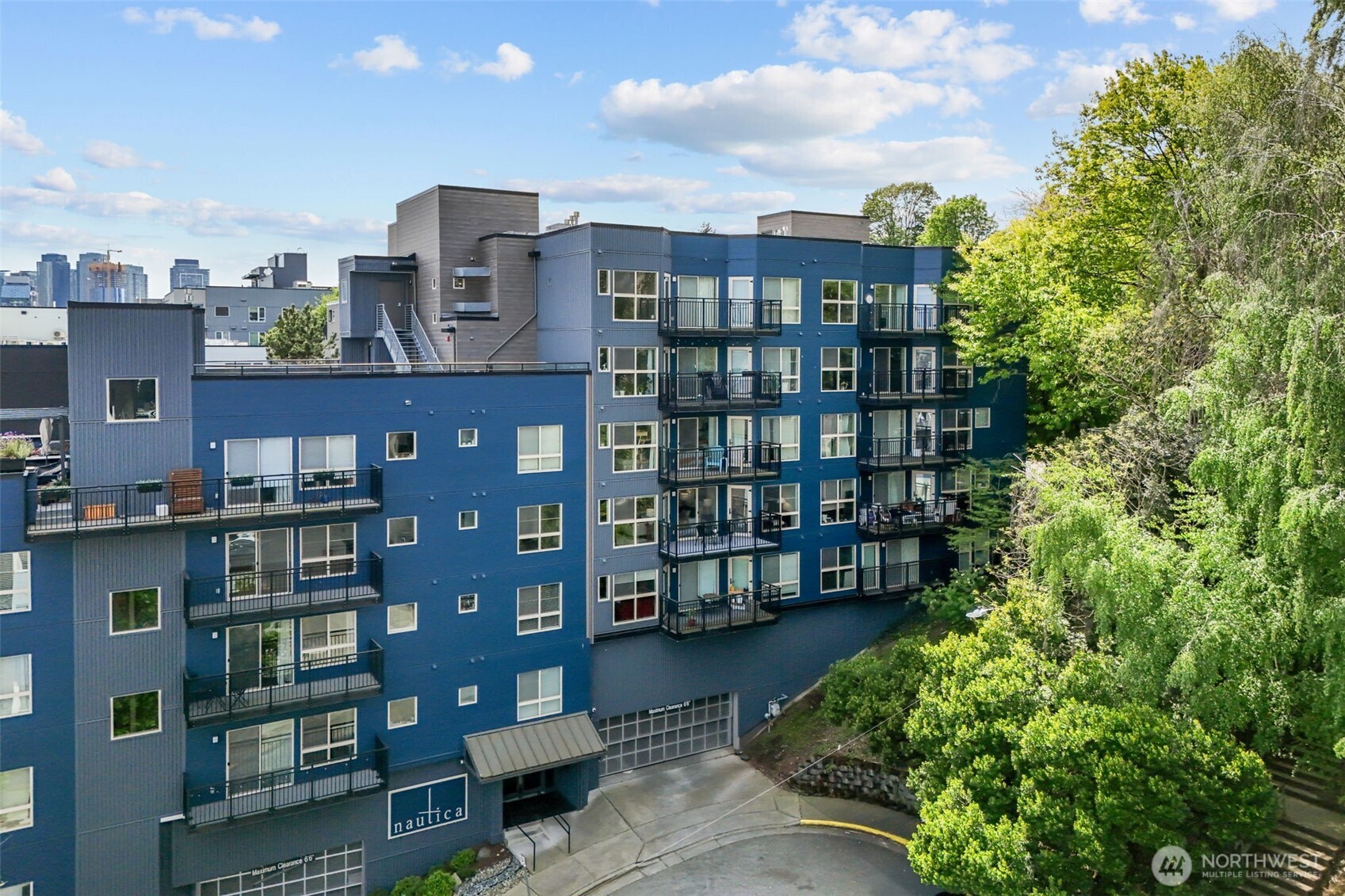 701 Galer Street, Unit 505 Seattle, WA 98109 - Photo 29 of 40
