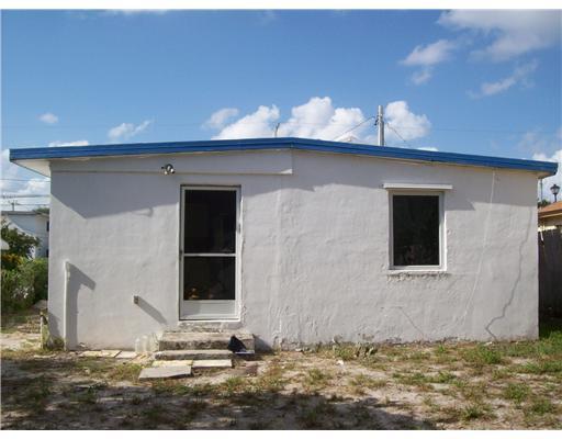 130 Northeast 15th Terrace Boca Raton, FL 33432 - Photo 5 of 7 Additional Photo