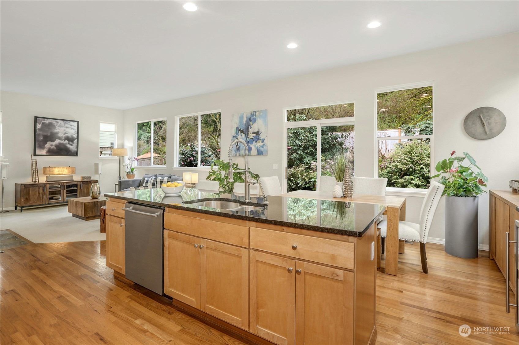 10617 Northeast 173rd Place Bothell, WA 98011 - Photo 11 of 38 Gallery Image 11