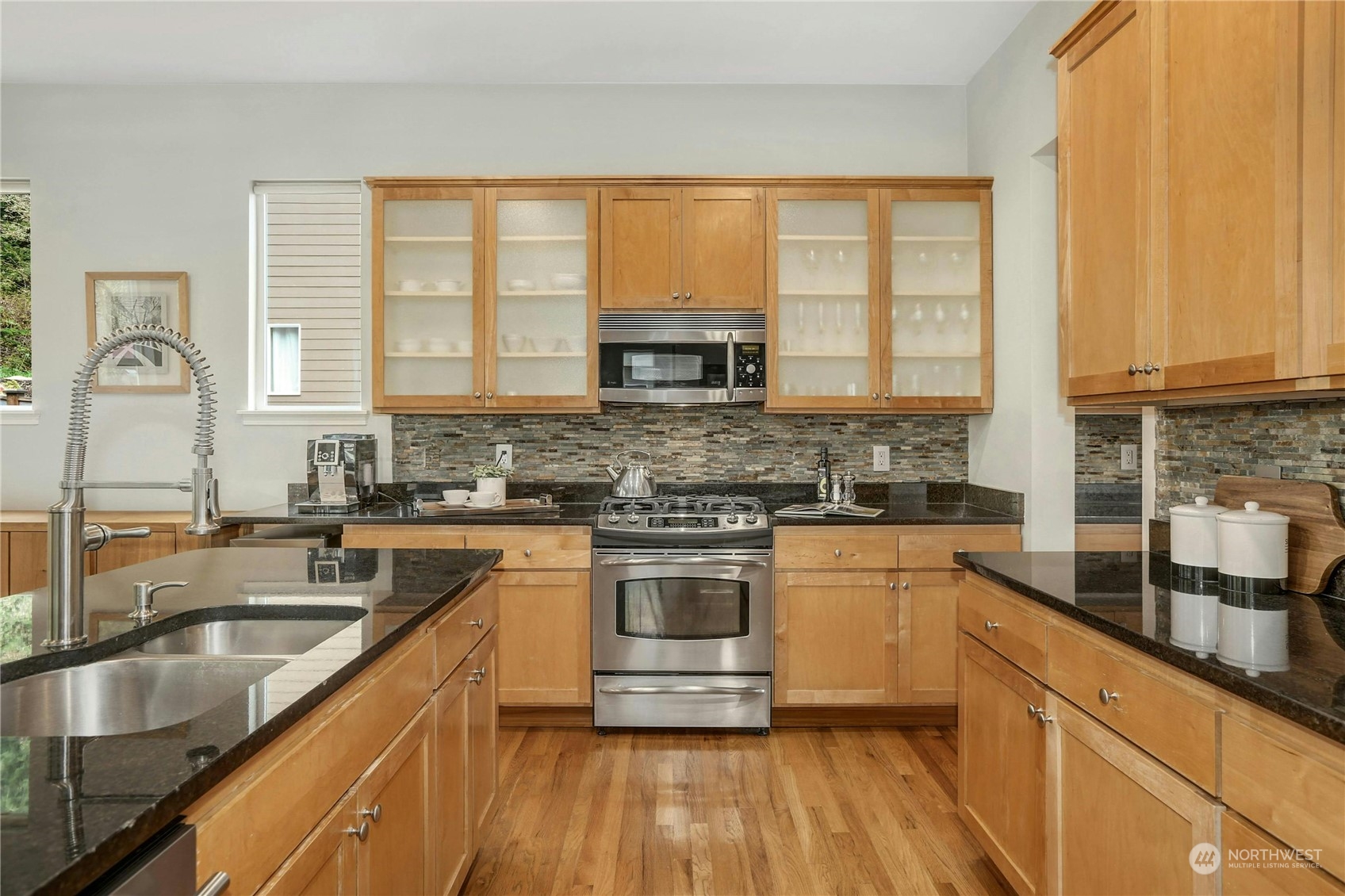 10617 Northeast 173rd Place Bothell, WA 98011 - Photo 12 of 38 Gallery Image 12