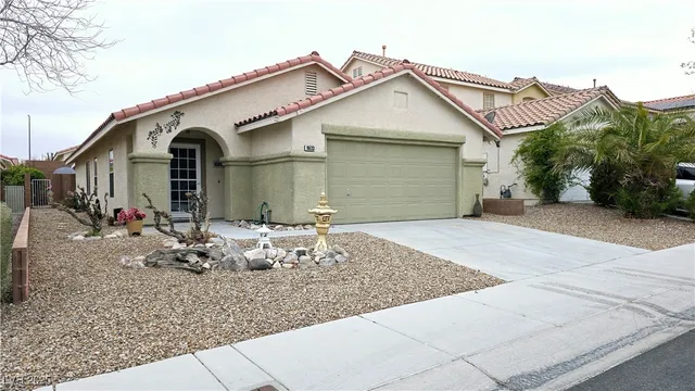 $1,950 | 9633 Boylagh Avenue, Las Vegas, NV 89129