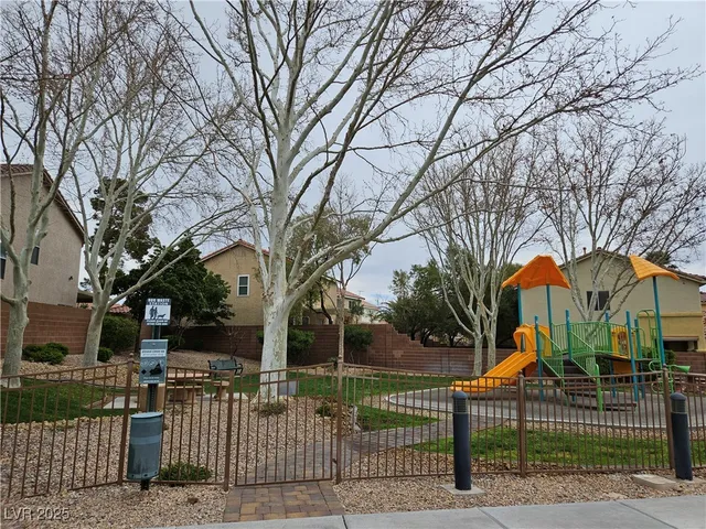 $1,950 | 9633 Boylagh Avenue, Las Vegas, NV 89129