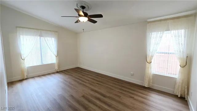 $1,950 | 9633 Boylagh Avenue, Las Vegas, NV 89129