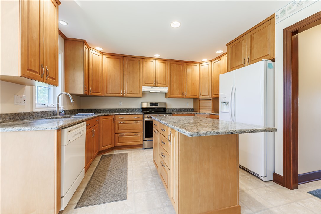 857 West Bloomfield Road Honeoye Falls, NY 14472 - Photo 14 of 50