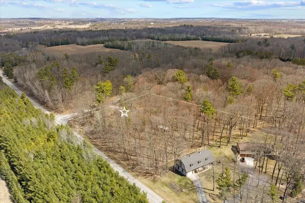 $339,900 | 10897 Circle Road, Luxemburg, WI 54217