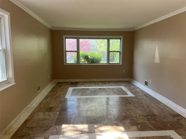 $2,400 | 16-05 Bell Boulevard, Unit 1 | Bay Terrace