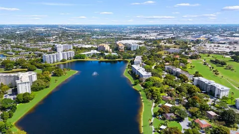 $449,000 | 3015 North Palm Aire Drive, Unit 3015, Pompano Beach, FL 33069