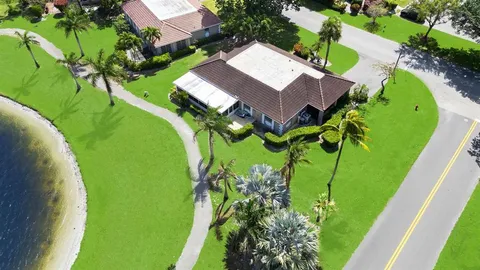 $449,000 | 3015 North Palm Aire Drive, Unit 3015, Pompano Beach, FL 33069