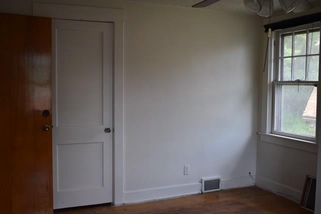 1323 Old Freeport Road Pittsburgh, PA 15238 - Photo 13 of 14 Gallery Image 13