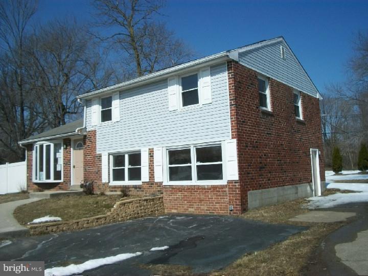 66 Willers Road Aston, PA 19014 - Photo 3 of 11 Gallery Image 3