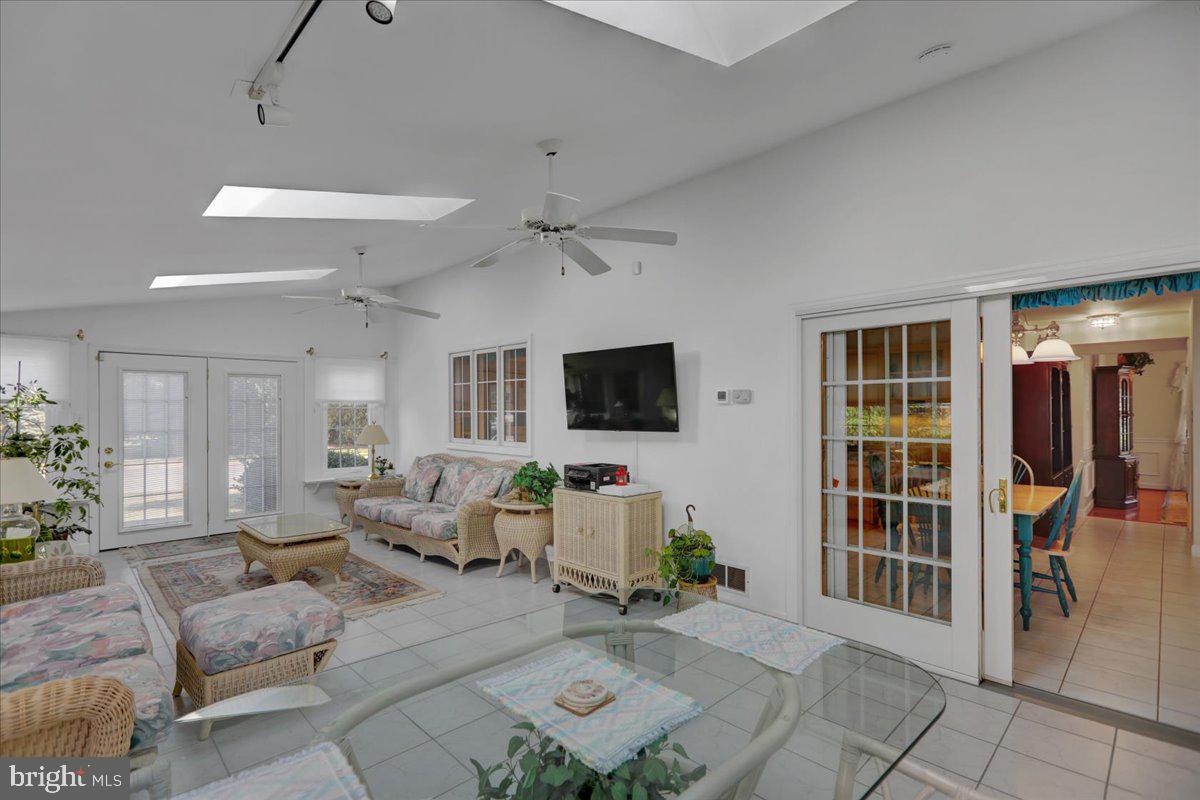 124 Pennsylvania Avenue Sinking Spring, PA 19608 - Photo 19 of 59 4 Season Sunroom with skylights