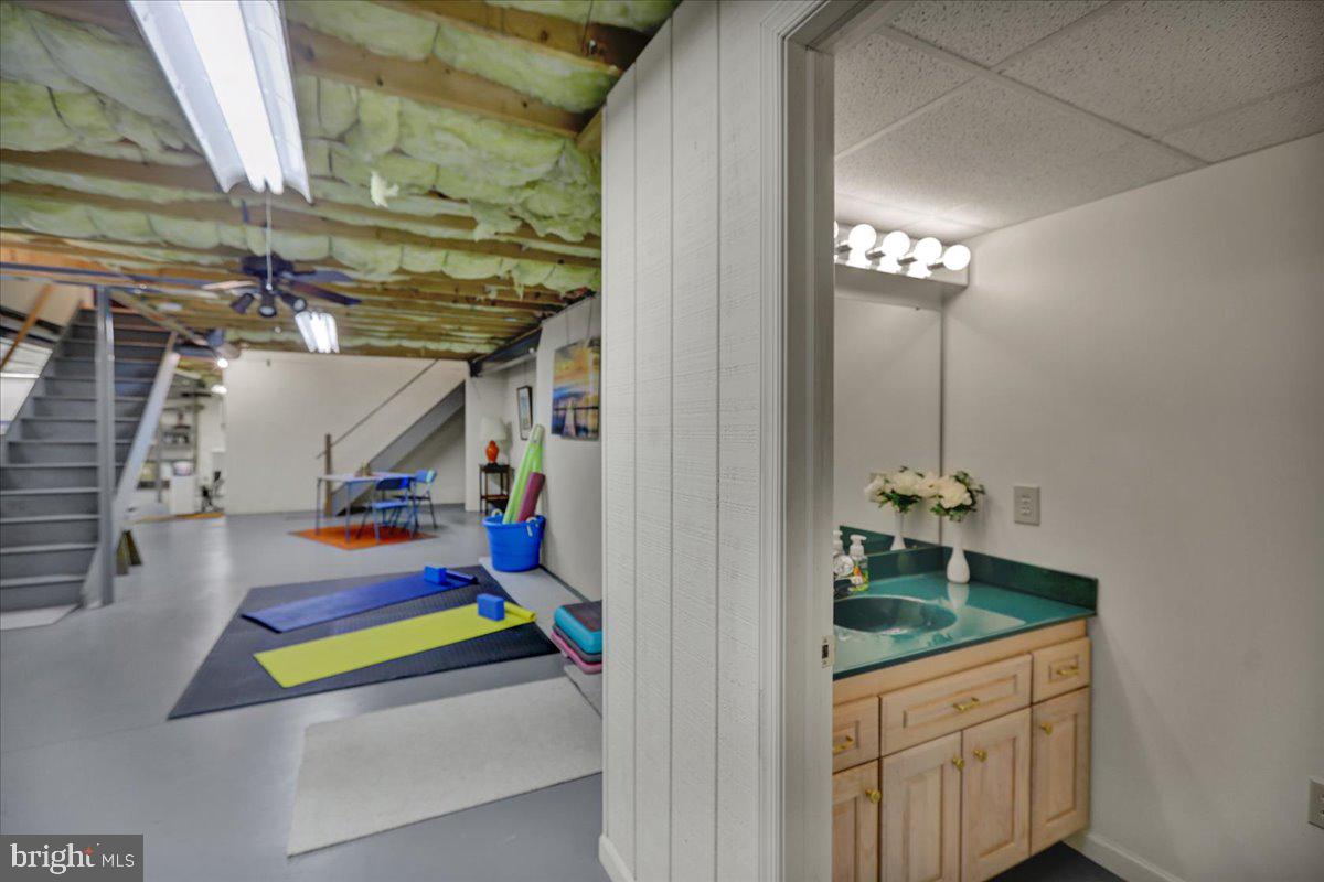 124 Pennsylvania Avenue Sinking Spring, PA 19608 - Photo 42 of 59 Powder Room in basement level