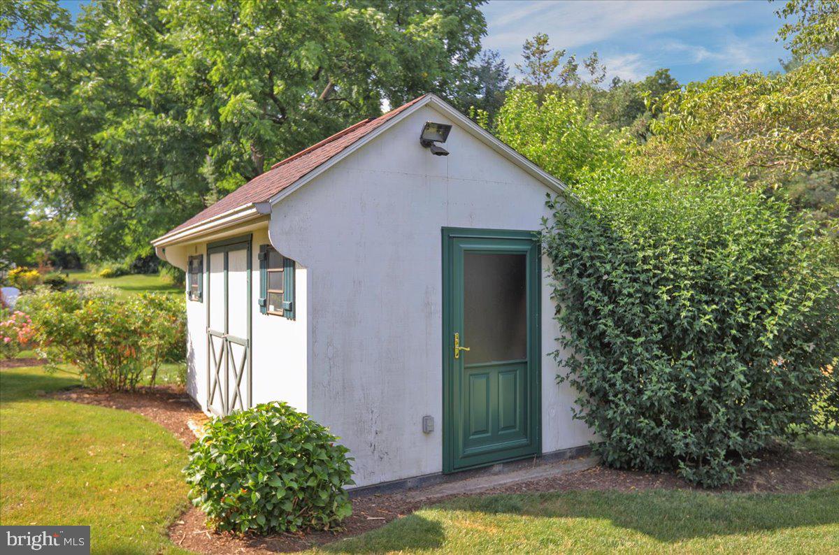 124 Pennsylvania Avenue Sinking Spring, PA 19608 - Photo 55 of 59 Storage Shed