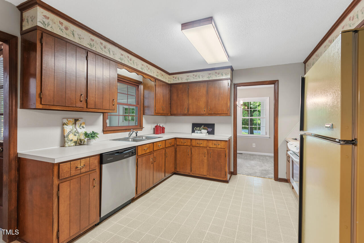 5414 Ventoria Road Durham, NC 27712 - Photo 11 of 51 Kitchen
