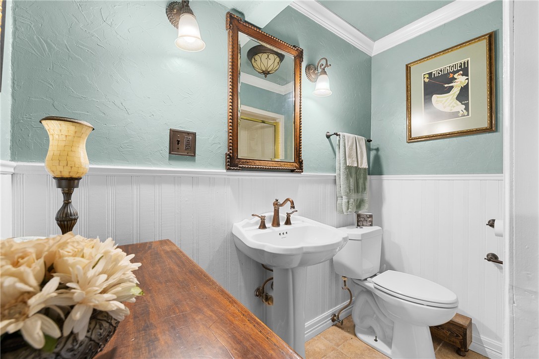 10415 McKnight Road Brenham, TX 77833 - Photo 15 of 23 a bathroom with a sink toilet and mirror