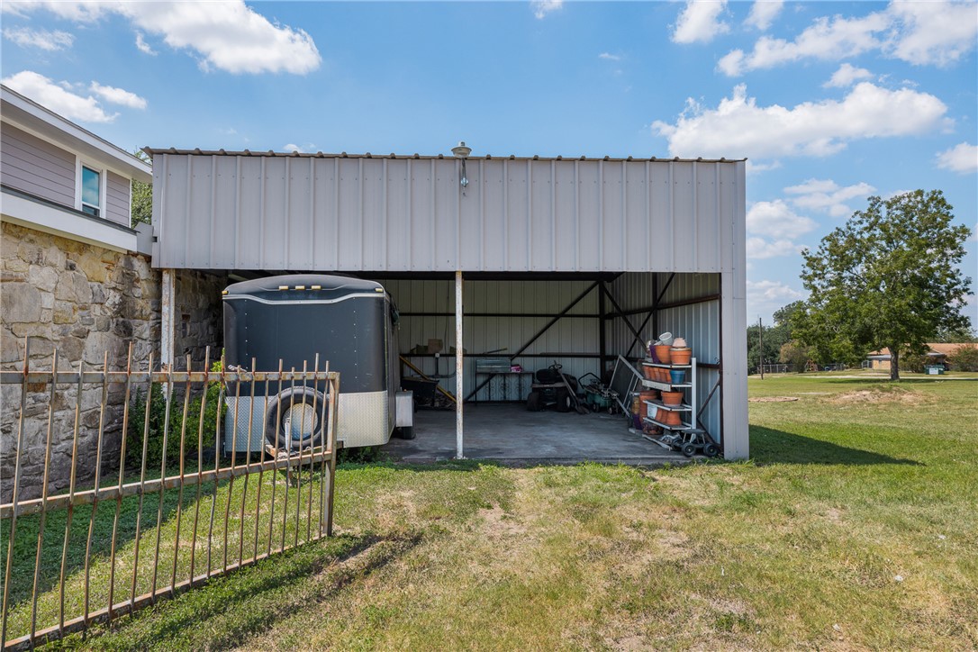 10415 McKnight Road Brenham, TX 77833 - Photo 6 of 23