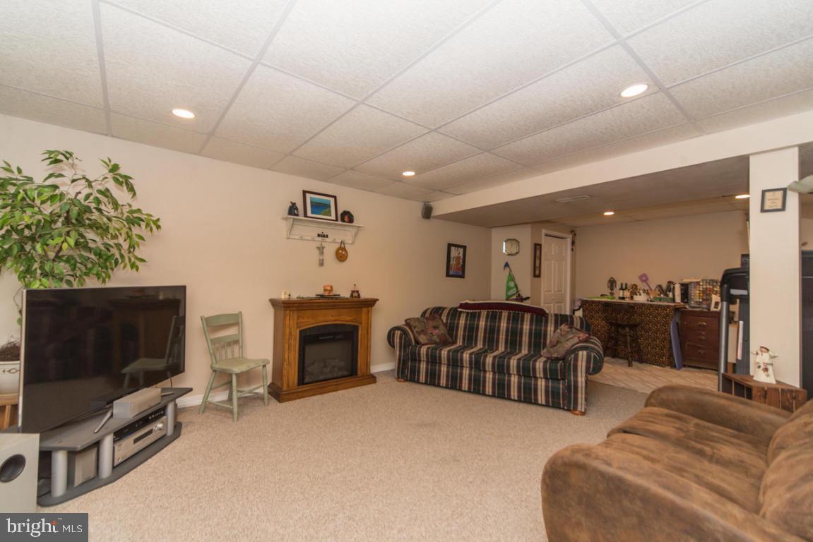 149 Laurie Lane Lititz, PA 17543 - Photo 22 of 26